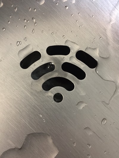 金属面板上的wifi信号